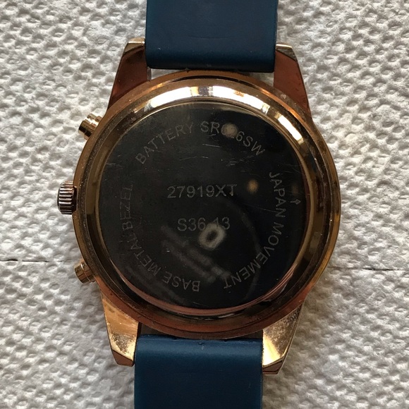 Rose Gold Watch with Blue Band - Works Great - Picture 4 of 6